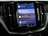 Volvo XC60 2,0 B4 AWD PLUS DARK 1. MAJ ČR - náhled 24