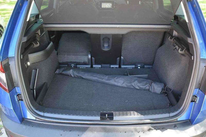 Škoda Karoq je úspěšná jako nový vůz i jako ojetina.
