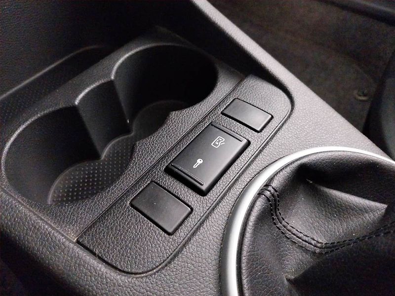 Škoda Roomster (2008) Ambition 1.4 16V, po STK - fotka 15 z 17