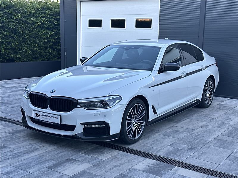 BMW Řada 5 3,0 530d 265PS  M Performance - fotka 2 z 54