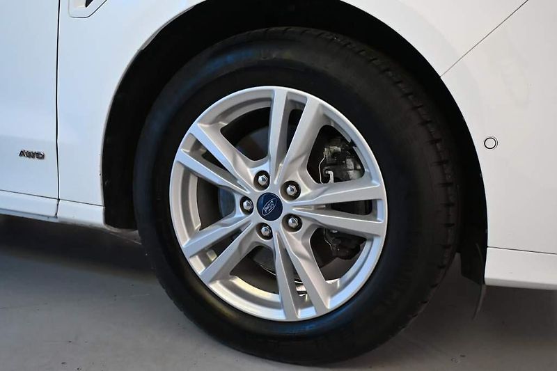 Ford S-MAX (2020) 2.0 4x4 140 KW LED ACC SONY Ta - fotka 44 z 45