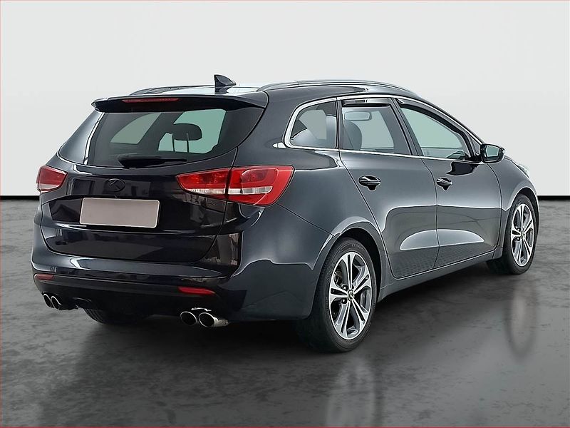 Kia Ceed (2016) 1.6 CRDi, Navi, Tempomat - fotka 5 z 19