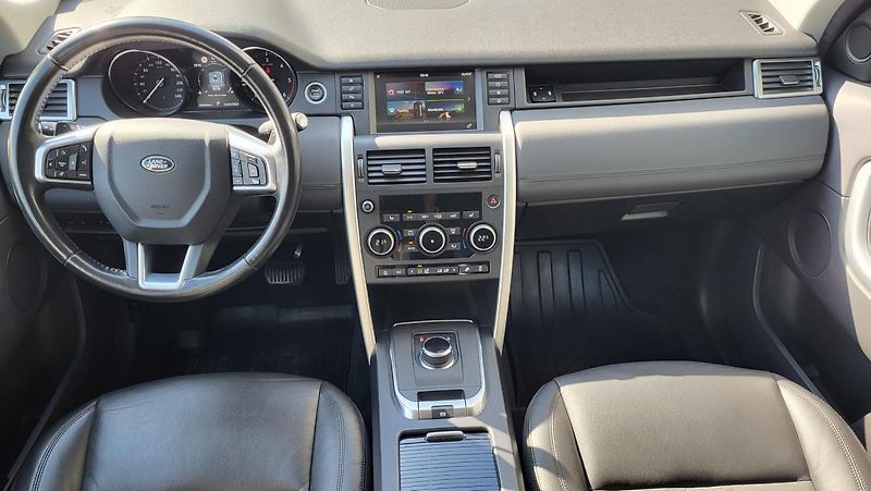 Land Rover Discovery Sport (2018) 2,0 SE TD4 AT 150k - fotka 20 z 32