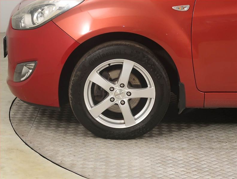 Hyundai ix20 (2011) 1.4 CVVT, po STK, Tažné - fotka 14 z 17