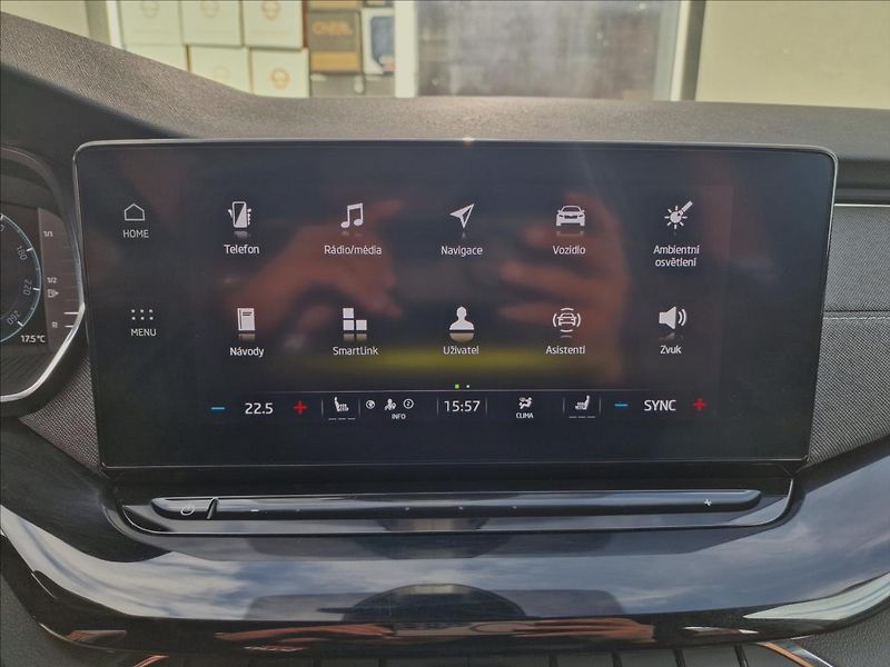 Škoda Octavia 2.0 TDI Style Combi,ČR,1.Maj. - fotka 24 z 49