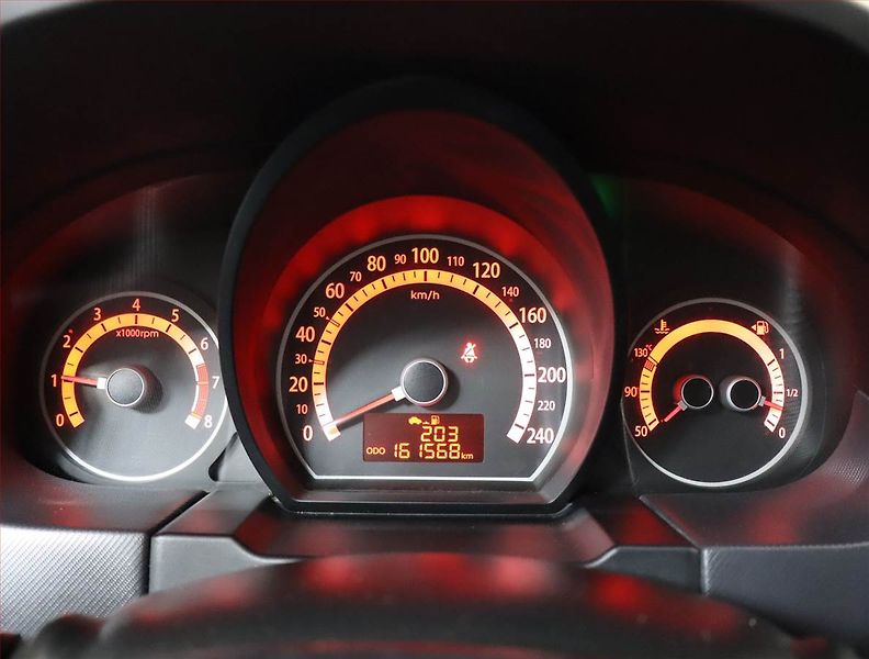 Kia Ceed (2011) 1.4 CVVT, nová STK - fotka 11 z 16
