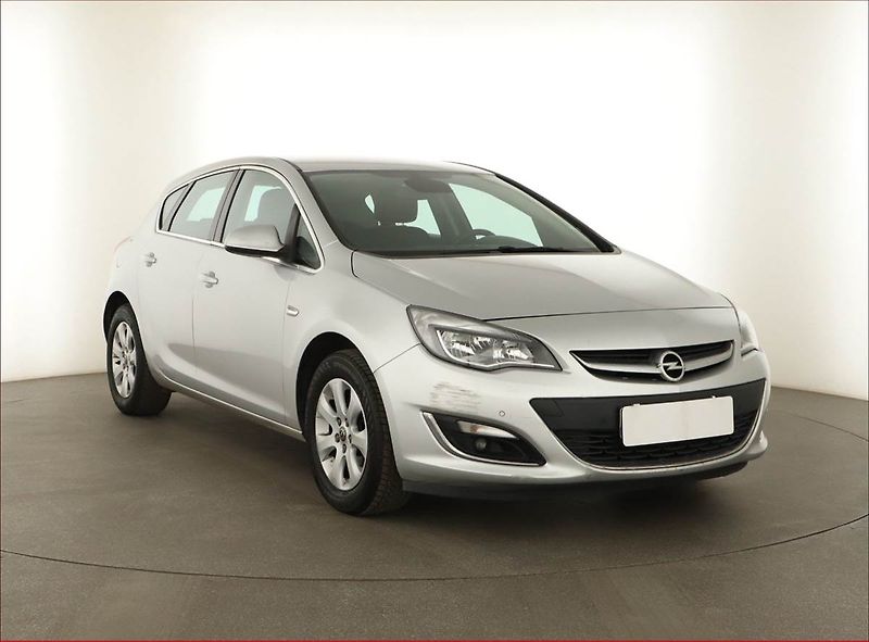 Opel Astra (2015) 1.6 CDTI, Tempomat - fotografie inzerátu