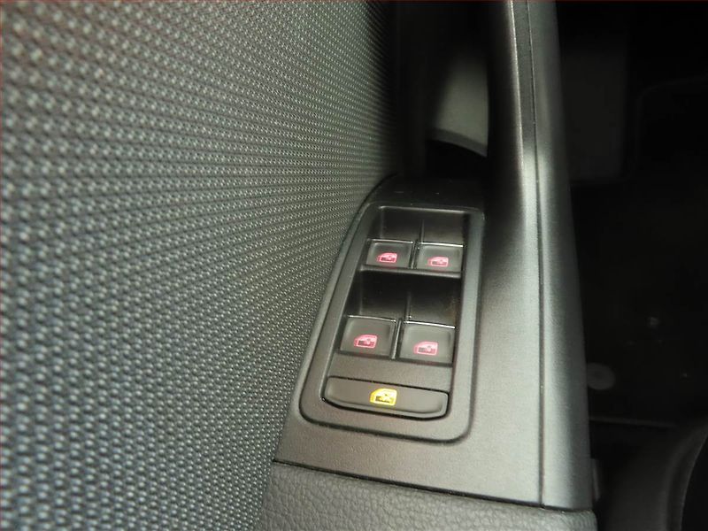 Seat Ateca (2019) 2.0 TDI, Automat, Navi - fotka 17 z 17