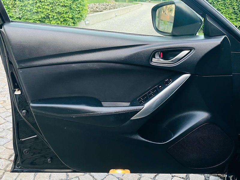 Mazda 6 2.0i 1.MAJITEL VÝHŘEV SENZORY - fotka 31 z 49