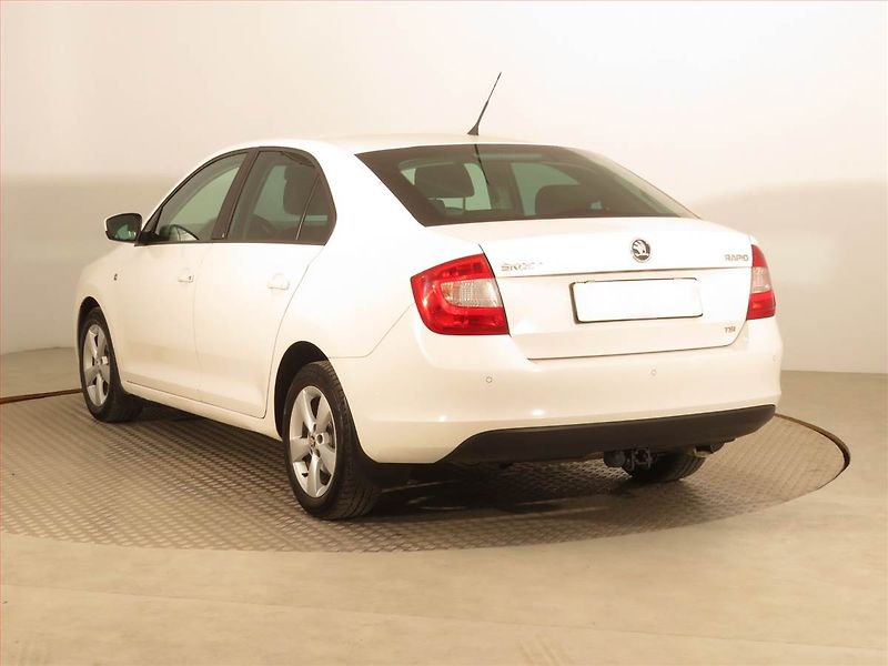 Škoda Rapid (2013) 1.2 TSI, Serv.kniha, Tempomat - fotka 4 z 15