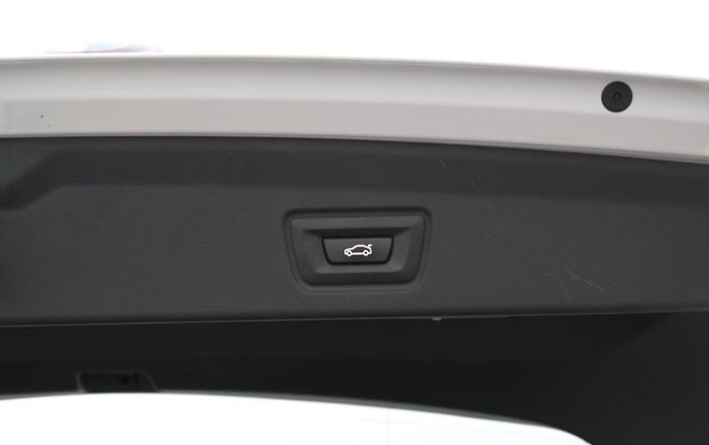 BMW i4 M50 xDrive Head Up Display - fotka 18 z 24