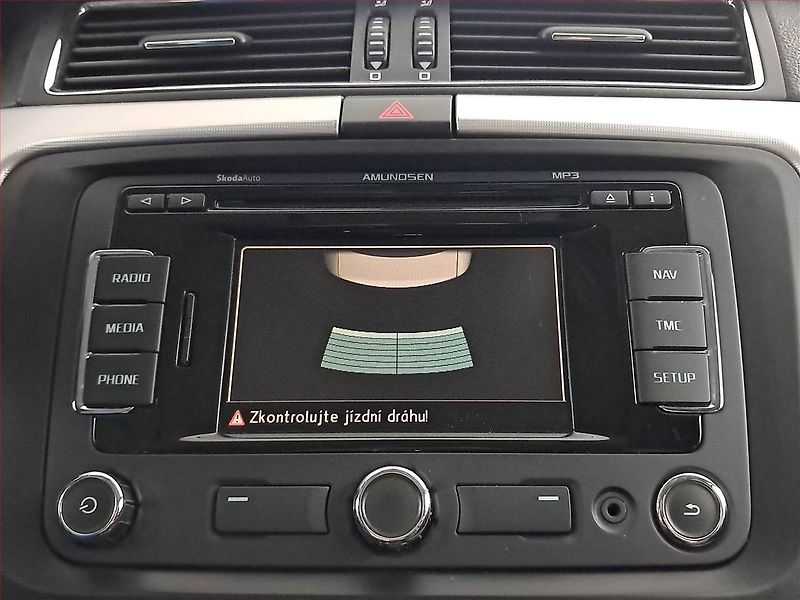 Škoda Superb (2009) 2.0 TDI, Navi, Tempomat - fotka 20 z 20