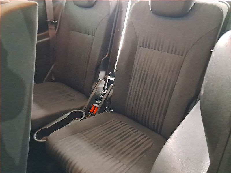 Opel Zafira (2013) 2.0 CDTI, 7 míst, nová STK - fotka 16 z 19