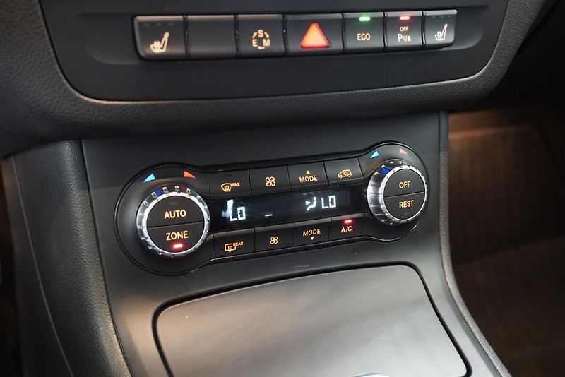Mercedes-Benz Třídy B (2015) B250 2,0I AUTOMAT - fotka 14 z 30