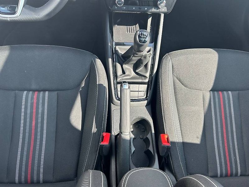 Škoda Kamiq Monte Carlo 6MP 1,0TSI - fotka 9 z 24