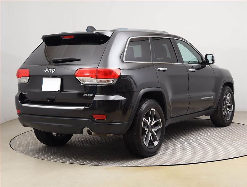 Jeep Grand Cherokee (2015) 3.6 V6, 4X4, Automat, Kůže - fotka 5 z 23