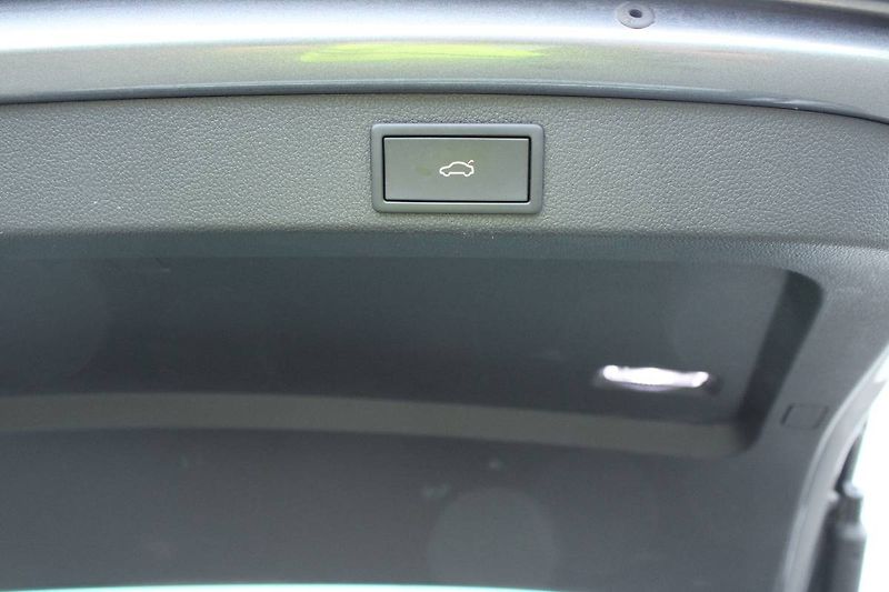 Škoda Superb (2022) 2.0 TDI 110kW LED Matrix manuá - fotka 23 z 33