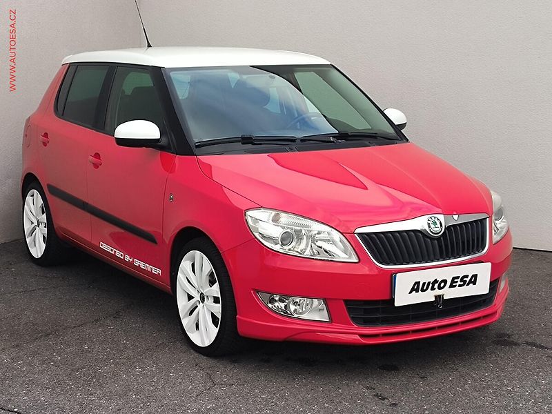 Škoda Fabia (2010) 1.2TSI, 1.maj, AC, výhřev sed - fotka 1 z 16