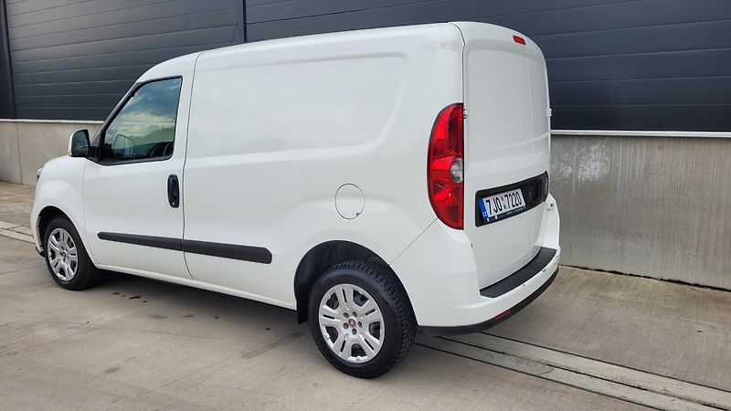 Fiat Dobló cargo (2023) 1,6 JTD KOUPENO V ČR - fotka 6 z 22