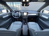 Volvo XC40 B3 FWD BE // 360 // kola - náhled 13