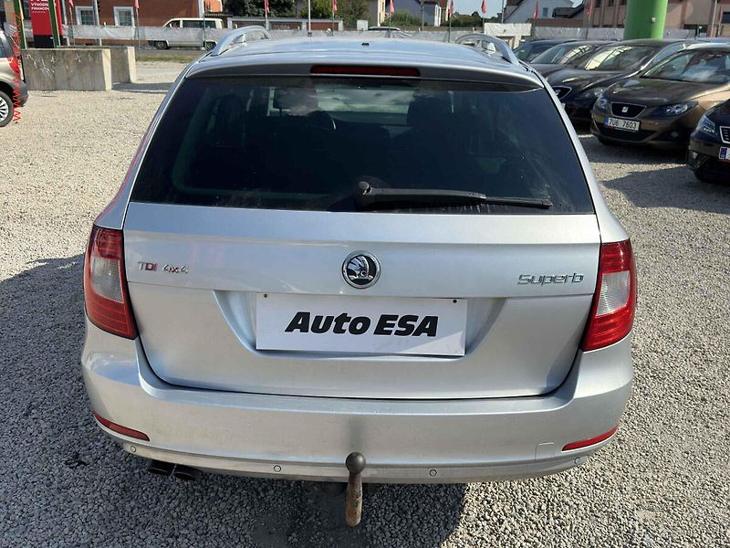 Škoda Superb (2012) 2.0 TDi 4x4, ČR, Bixen - fotka 5 z 22