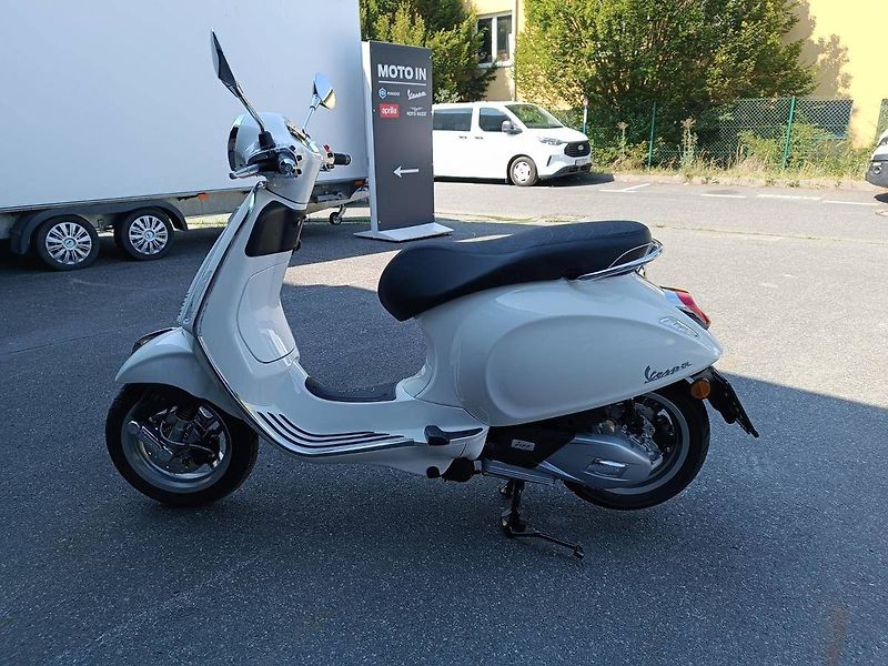 Vespa Primavera 125 3V ABS (2026) Bianco Innocente FL26 (příslu - fotka 4 z 9