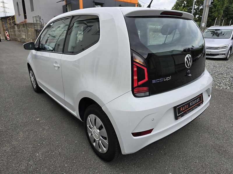 Volkswagen up! CNG KAMERA + DIGIKLIMA ČR - fotka 5 z 33