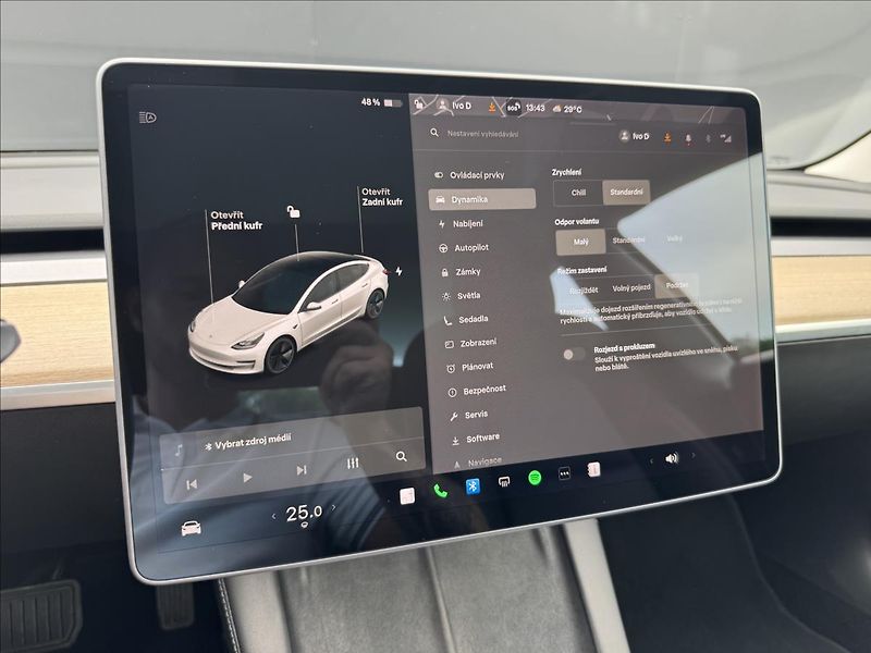Tesla Model 3 LR REFRESH 4WD 82kWh - fotka 23 z 32