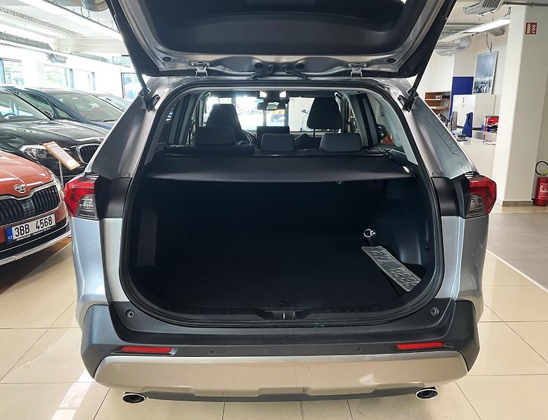 Toyota RAV4 2.5 Hybrid Comfort e-CVT, ČR - fotka 8 z 28