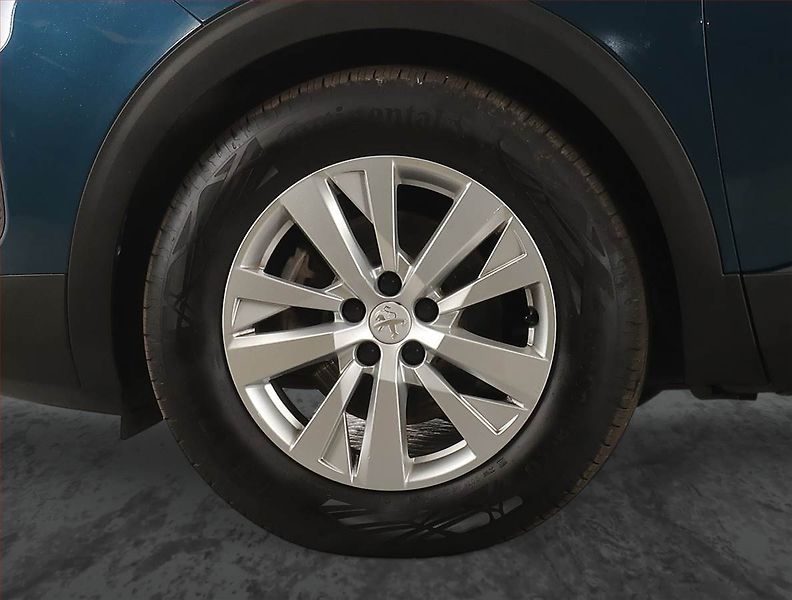 Peugeot 5008 (2022) Active 1.5 BlueHDi, Automat - fotka 15 z 23