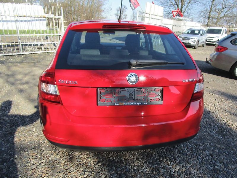 Škoda Rapid 1,2TSI-63KW-NOVÉ KOTOUČE+PRUŽ - fotka 6 z 19