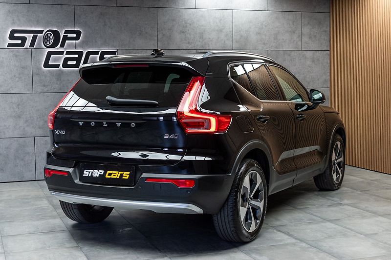 Volvo XC40 B4 AWD ULTIMATE BRIGHT*ČR 1.M* - fotka 6 z 42