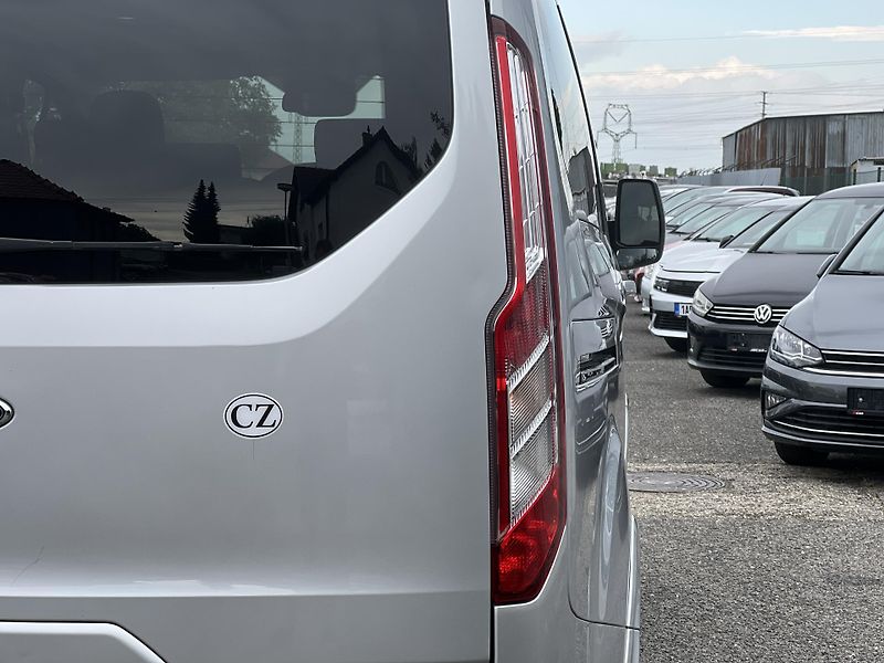Ford Tourneo Custom 2.0TDCi TITANIUM 8MÍST ČR DPH - fotka 44 z 44