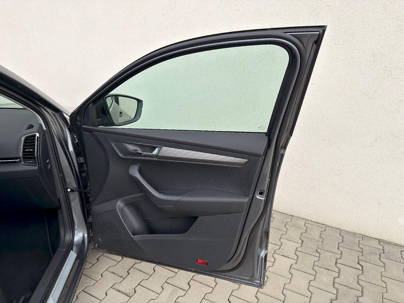 Škoda Karoq (2025) SEL TS 110/1.5 A7F - fotka 23 z 27