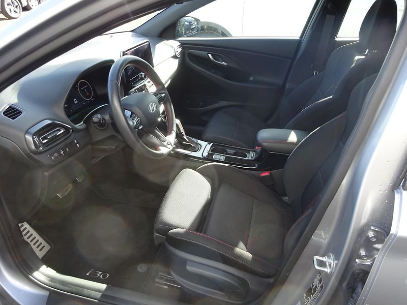 Hyundai i30 1.5 T-GDI 103kW DCT N-Line - fotka 10 z 19
