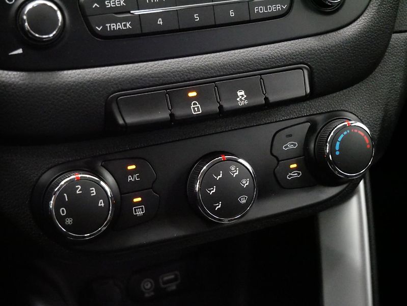 Kia Ceed - fotka 21 z 25