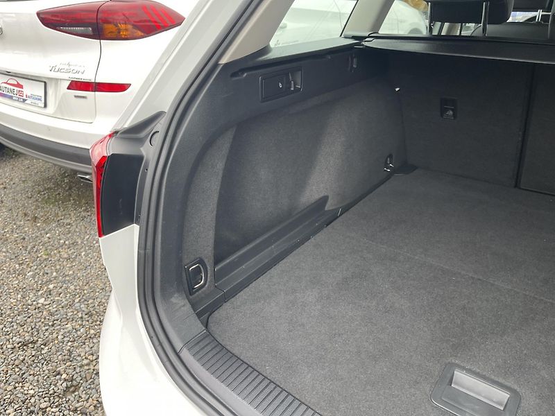 Volkswagen Passat 2.0TDi DSG 4x4 ELEGANCE-DPH-ČR - fotka 34 z 46