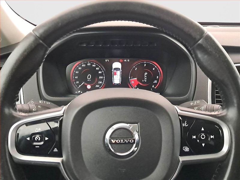 Volvo XC90 (2017) D5 AWD, 4X4, Automat, Kůže - fotka 16 z 16