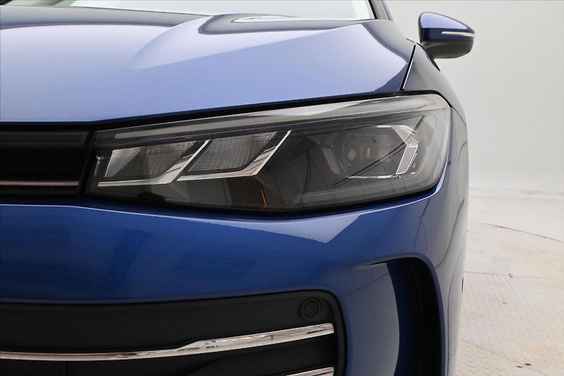 Volkswagen Passat 2,0 TDI 110 kW DSG Business Zá - fotka 31 z 33