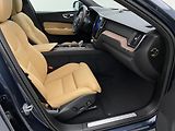Volvo XC60 T8 AWD ULTRA BRIGHT REZERVACE - náhled 24