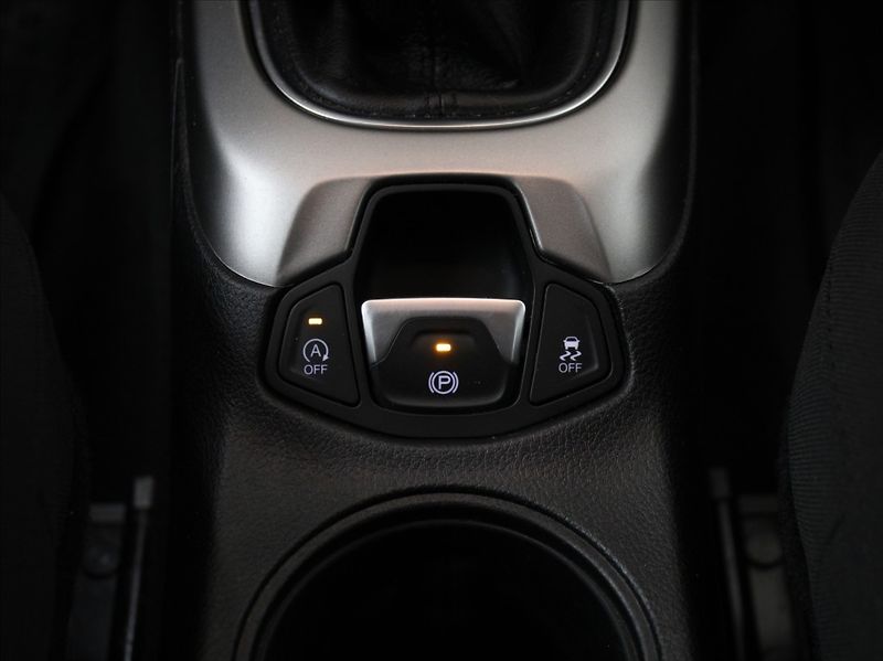Jeep Compass 1,6 MultiJet 88kW VÝPRODEJ! - fotka 13 z 18