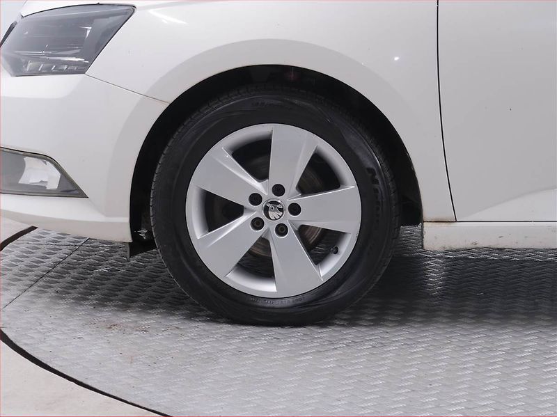 Škoda Fabia (2015) Style 1.4 TDI, po STK - fotka 14 z 20