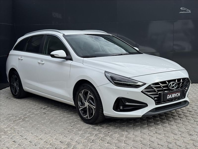 Hyundai i30 1,6 CRDI Smart ČR DPH - fotka 2 z 31