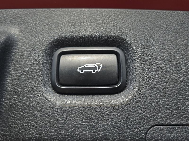Hyundai Santa Fe (2021) Style Prem 2.2CRDi 4x4 A/T 148 - fotka 30 z 30
