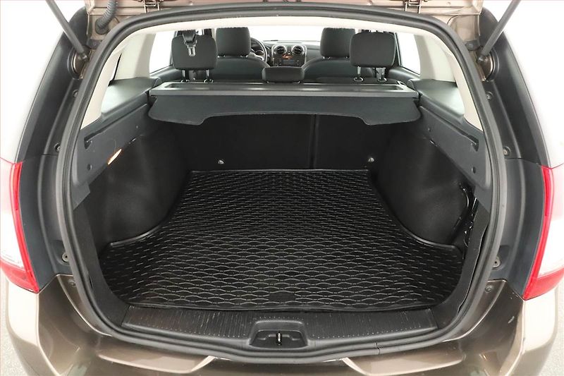 Dacia Logan (2018) 1.0 SCe, Serv.kniha - fotka 12 z 12