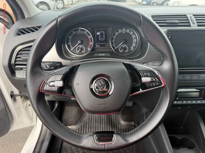 Škoda Fabia (2020) 1.0 TSi, 2.maj,ČR, Style - fotka 12 z 16