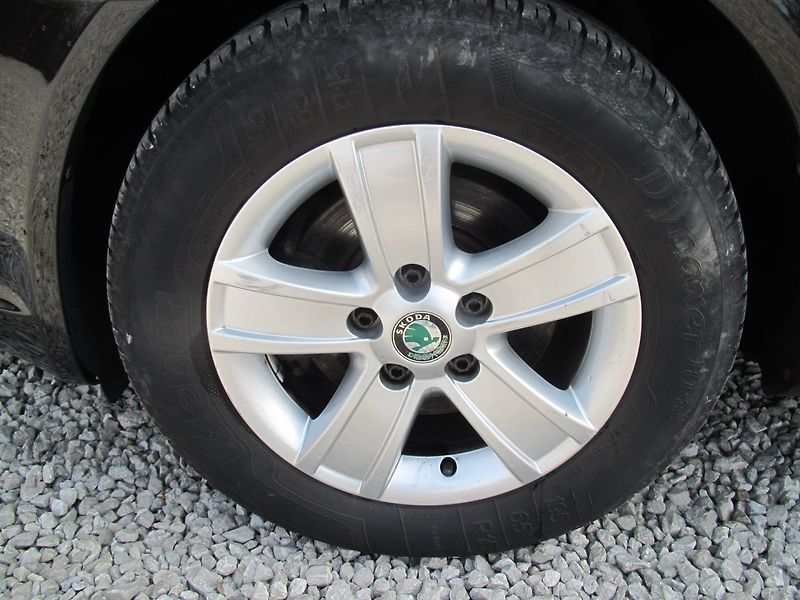 Škoda Octavia 1.6 TDI - fotka 17 z 18