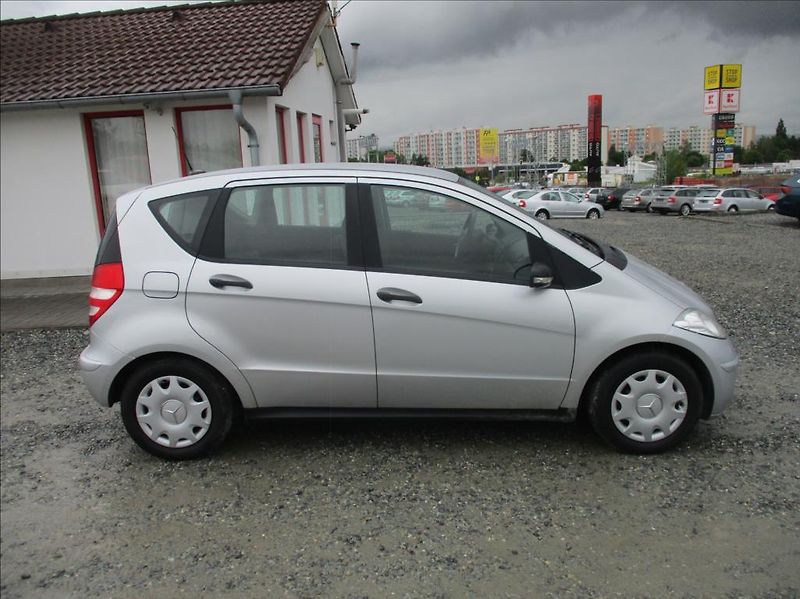 Mercedes-Benz Třídy A 2,0 160 CDI, klima, servis, - fotka 4 z 45