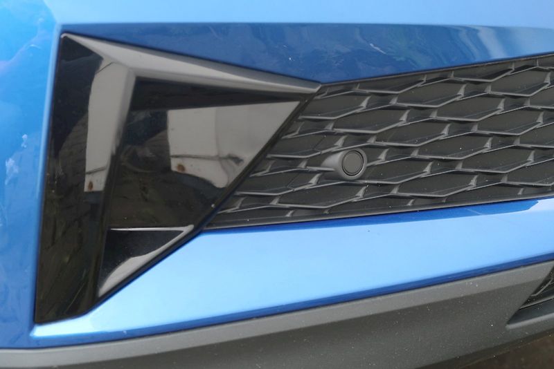 Škoda Karoq (2025) Selection 1,5 TSi / 110 kW DSG - fotka 28 z 32
