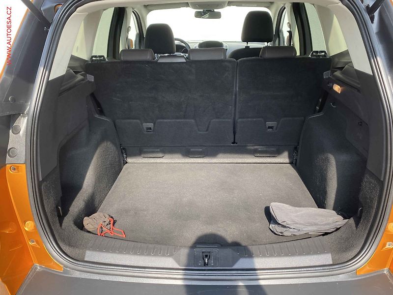 Ford Kuga (2015) 1.5 EB, Trend, navi, +kola - fotka 7 z 18